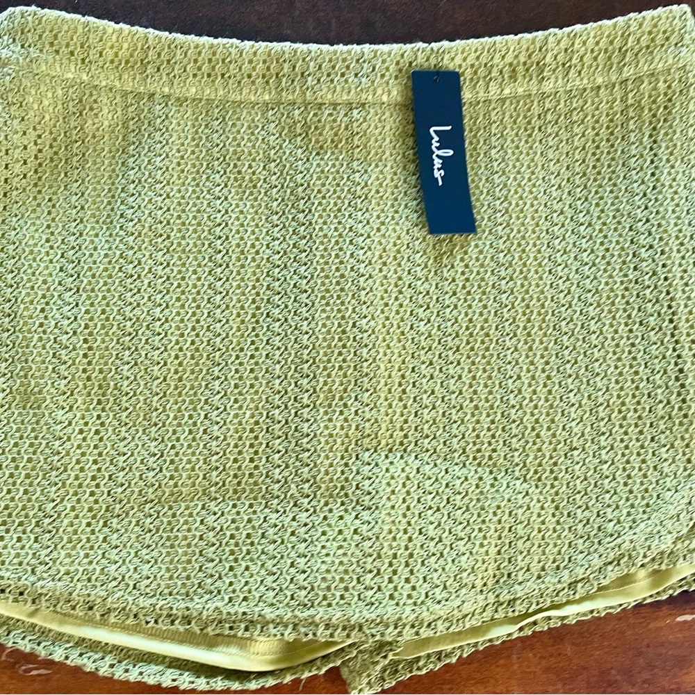 Lulus green lined skort 17” W 13.5 L